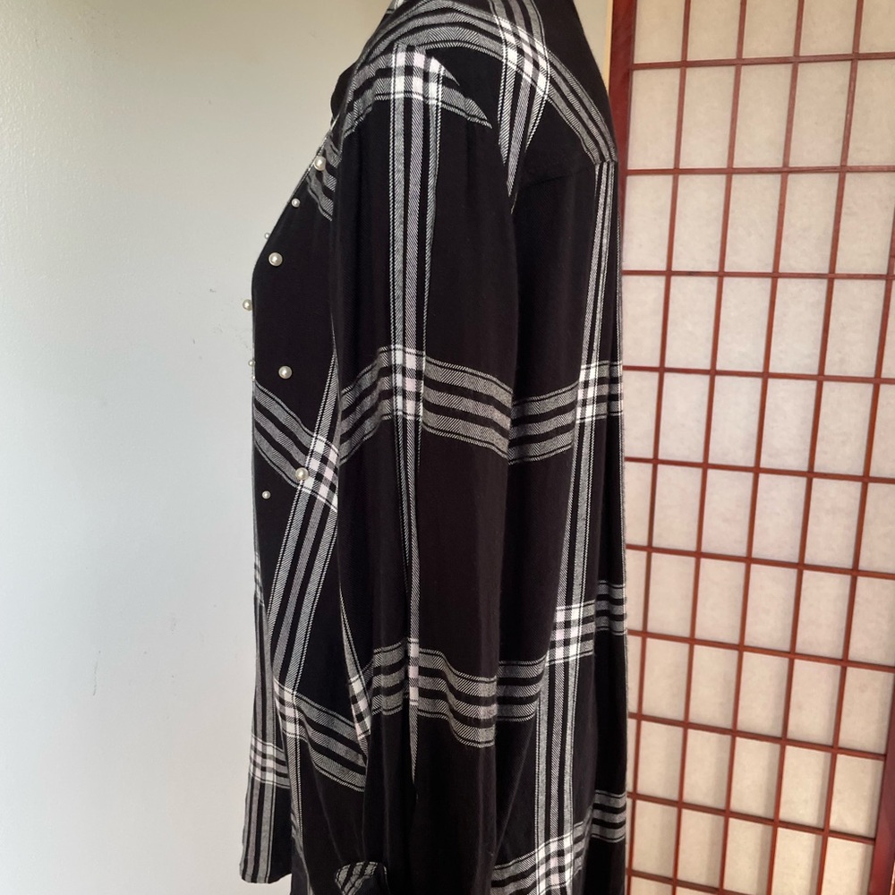 Laundry By Shelli Segal Black and White Plaid Shirt, Size L - Picture 5 of 9